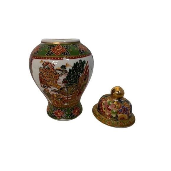 Mid Century Chinese Geisha Petite Ginger Jar 6.5" - Picture 4 of 8